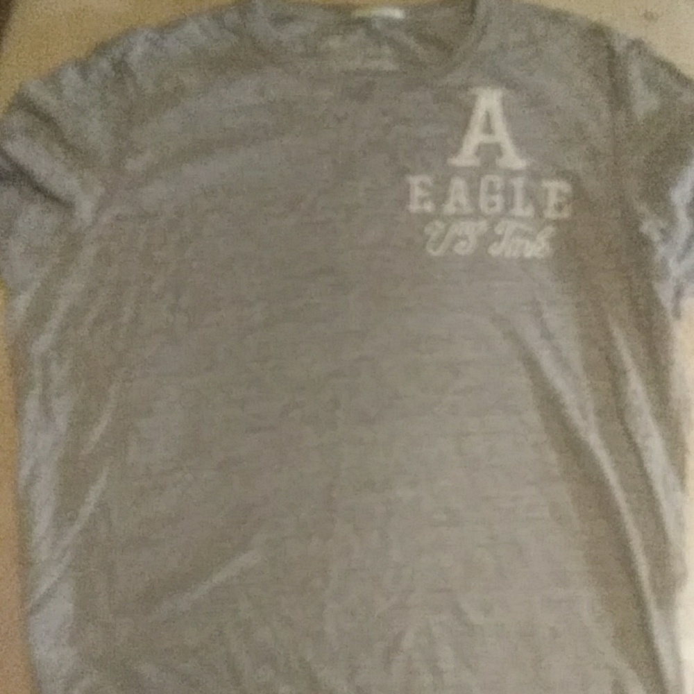 Mens medium american eagle tshirt